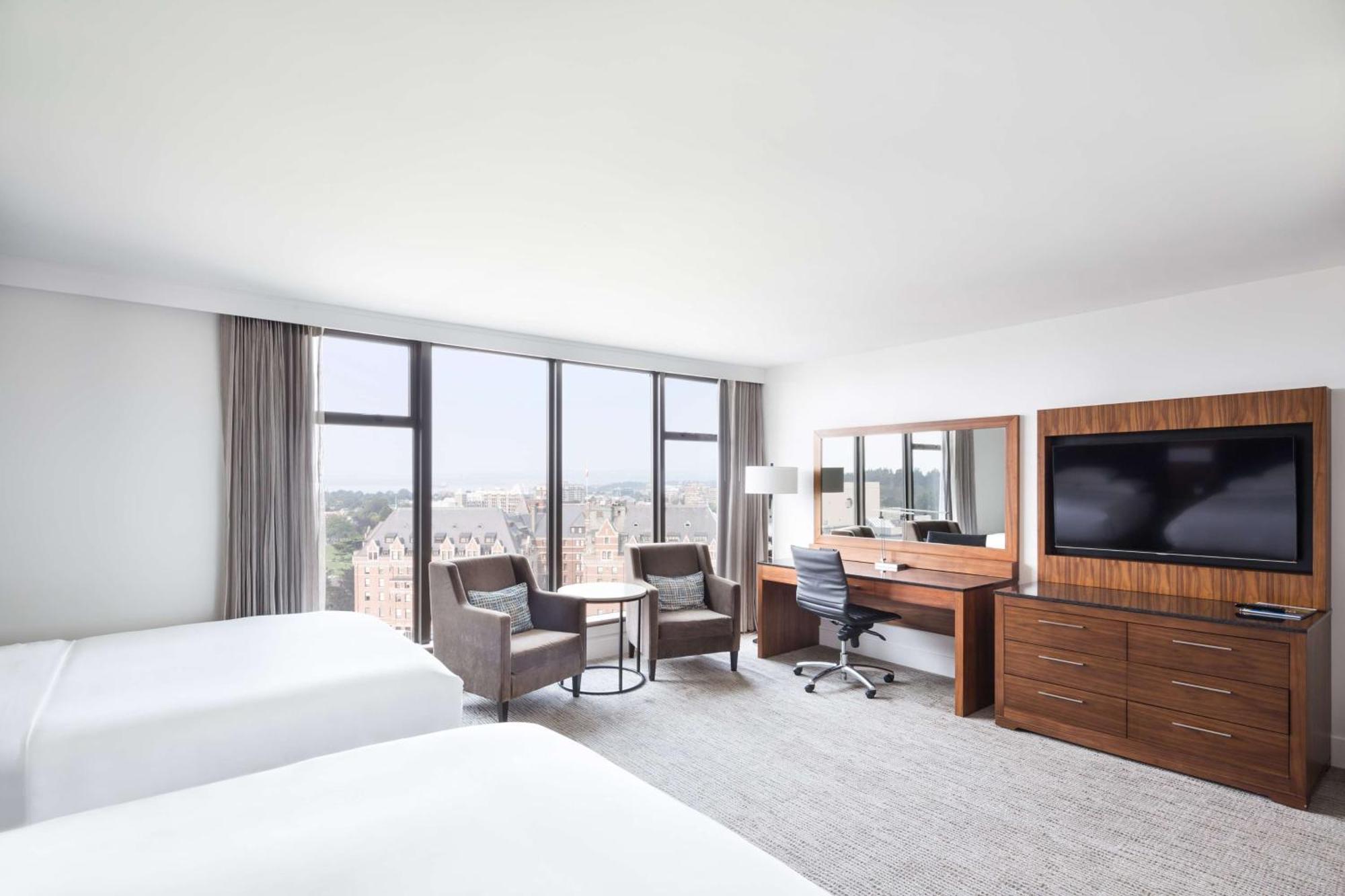 Doubletree By Hilton Hotel & Suites Вікторія Екстер'єр фото